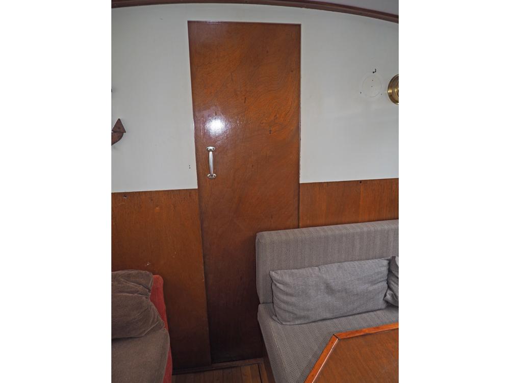 Cabin en avant, H&eacute;bergements